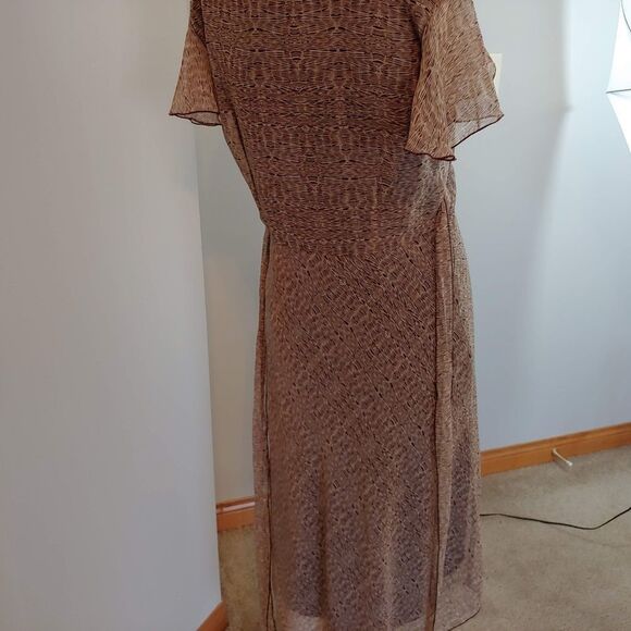 Womens 12 Dressbarn dress with belt sleeveless tan - Picture 6 of 7